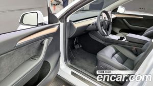 Tesla Model Y RWD 2024 года из Южной Кореи