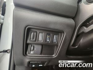 Renault-KoreaSamsung QM6 2.0 GDe Premiere 2WD 2020 года из Южной Кореи