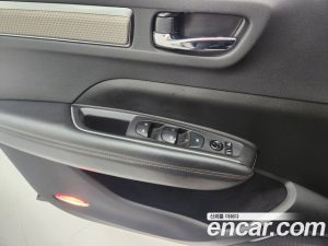 Renault-KoreaSamsung QM6 2.0 GDe Premiere 2WD 2020 года из Южной Кореи