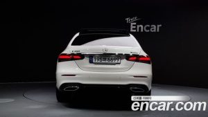 Mercedes-Benz E-Class E350 4MATIC AMG Line 2023 года из Южной Кореи