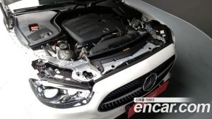 Mercedes-Benz E-Class E350 4MATIC AMG Line 2023 года из Южной Кореи