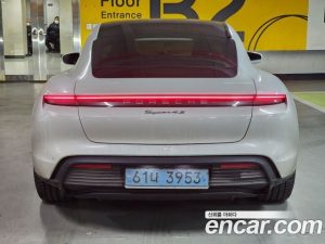 Porsche Taycan 4S 2021 года из Южной Кореи