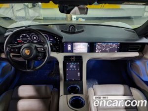 Porsche Taycan 4S 2021 года из Южной Кореи