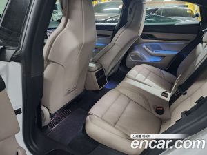 Porsche Taycan 4S 2021 года из Южной Кореи