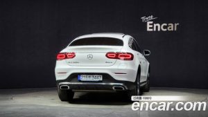 Mercedes-Benz GLC-Class GLC300e 4MATIC Coupe 2021 года из Южной Кореи