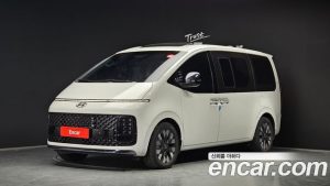 Hyundai Staria 4WD Lounge 7-Seater 2024 года из Южной Кореи