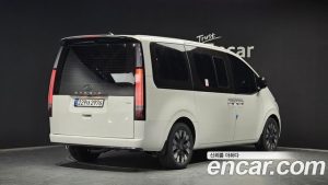 Hyundai Staria 4WD Lounge 7-Seater 2024 года из Южной Кореи