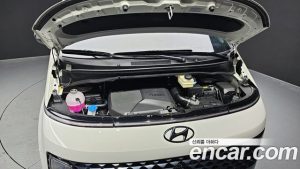 Hyundai Staria 4WD Lounge 7-Seater 2024 года из Южной Кореи
