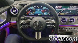 Mercedes-Benz CLS-Class CLS300d 4MATIC 2023 года из Южной Кореи