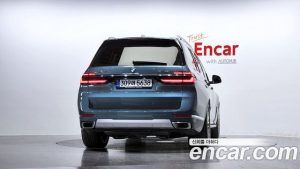 BMW X7 xDrive 40i Design Pure Excellence 6인승 2023 года из Южной Кореи