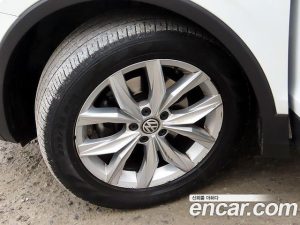 Volkswagen Tiguan 2.0 TDI Premium 2020 года из Южной Кореи