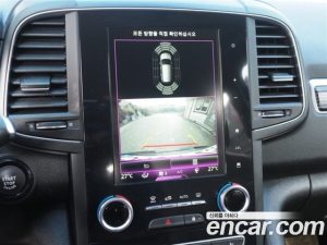 Renault-KoreaSamsung QM6 2.0 GDe RE Signature 2WD 2021 года из Южной Кореи