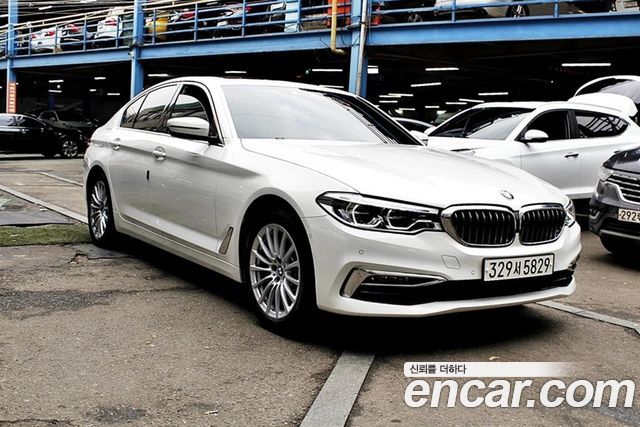 BMW 5-Series 520i Luxury 2020 года из Кореи