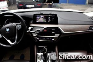 BMW 5-Series 520i Luxury 2020 года из Южной Кореи
