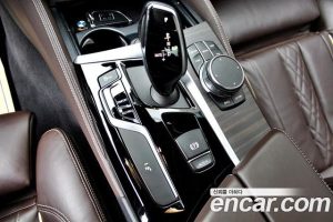 BMW 5-Series 520i Luxury 2020 года из Южной Кореи