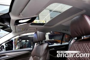 BMW 5-Series 520i Luxury 2020 года из Южной Кореи