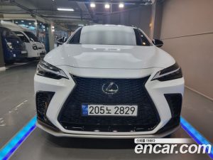 Lexus NX F-Sport 2024 года из Южной Кореи