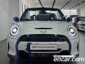 Mini Cooper Convertible Seaside Edition 2023 года из Южной Кореи