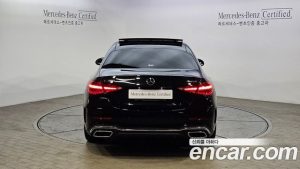 Mercedes-Benz C-Class C300 4MATIC AMG Line 2023 года из Южной Кореи