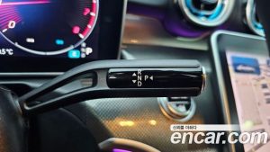 Mercedes-Benz C-Class C300 4MATIC AMG Line 2023 года из Южной Кореи