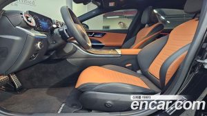 Mercedes-Benz C-Class C300 4MATIC AMG Line 2023 года из Южной Кореи