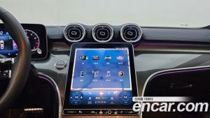 Mercedes-Benz C-Class C300 4MATIC AMG Line 2023 года из Южной Кореи