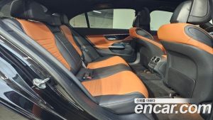 Mercedes-Benz C-Class C300 4MATIC AMG Line 2023 года из Южной Кореи