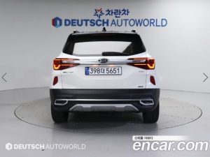 Kia Seltos Бензин 1.6 Turbo 4WD 2022 года из Южной Кореи