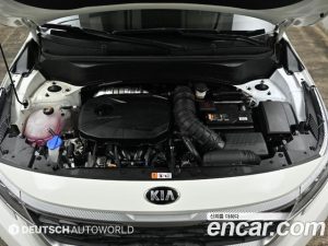 Kia Seltos Бензин 1.6 Turbo 4WD 2022 года из Южной Кореи