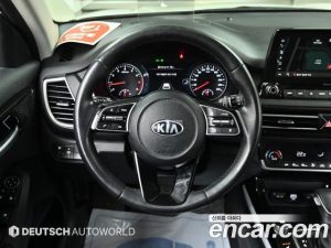 Kia Seltos Бензин 1.6 Turbo 4WD 2022 года из Южной Кореи