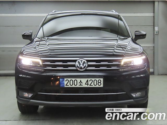Volkswagen Tiguan 2.0 TDI 4모션 Prestige 2020 года из Кореи