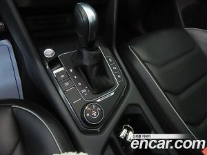 Volkswagen Tiguan 2.0 TDI 4모션 Prestige 2020 года из Южной Кореи