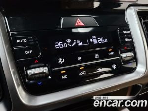 Kia Sorento Дизель 2.2 2WD 2021 года из Южной Кореи
