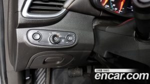 ChevroletGMDaewoo Trax 1.6 Дизель Premium 2020 года из Южной Кореи