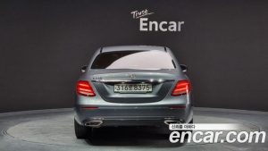 Mercedes-Benz E-Class E250 Avantgarde 2020 года из Южной Кореи