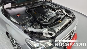 Mercedes-Benz E-Class E250 Avantgarde 2020 года из Южной Кореи