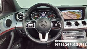 Mercedes-Benz E-Class E250 Avantgarde 2020 года из Южной Кореи