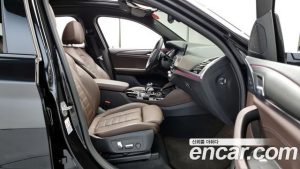 BMW X4 xDrive20i M Sport X 2021 года из Южной Кореи