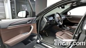 BMW X4 xDrive20i M Sport X 2021 года из Южной Кореи
