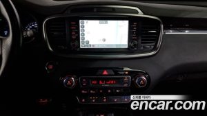 Kia Sorento Дизель 2.0 2WD 2020 года из Южной Кореи