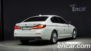 BMW 5-Series 530i xDrive Luxury 2021 года из Южной Кореи