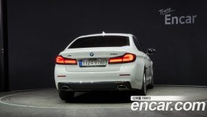 BMW 5-Series 530i xDrive Luxury 2021 года из Южной Кореи