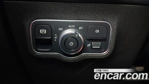 Mercedes-Benz GLB-Class GLB250 4MATIC 2020 года из Южной Кореи