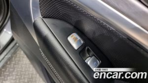 Genesis G70 2.0T AWD 2019 года из Южной Кореи
