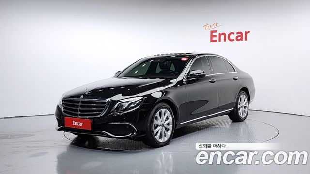 Mercedes-Benz E-Class E220d 4MATIC Exclusive 2019 года из Кореи