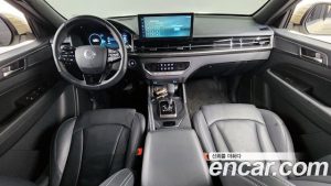 Ssangyong Rexton Дизель 2.2 2WD 2024 года из Южной Кореи
