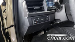 Ssangyong Rexton Дизель 2.2 2WD 2024 года из Южной Кореи