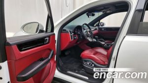 Porsche Cayenne 3.0 2020 года из Южной Кореи