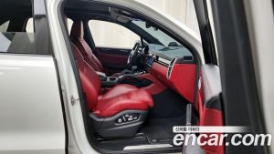 Porsche Cayenne 3.0 2020 года из Южной Кореи