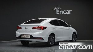 Hyundai AVANTE 1.6 2020 года из Южной Кореи